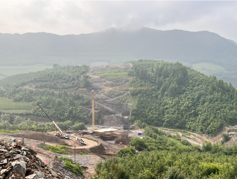 吉林?松長高速金華3號隧道正式進洞施工(圖2)